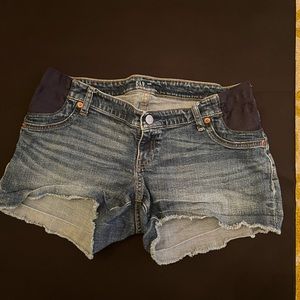 Gap maternity denim cut off shorts